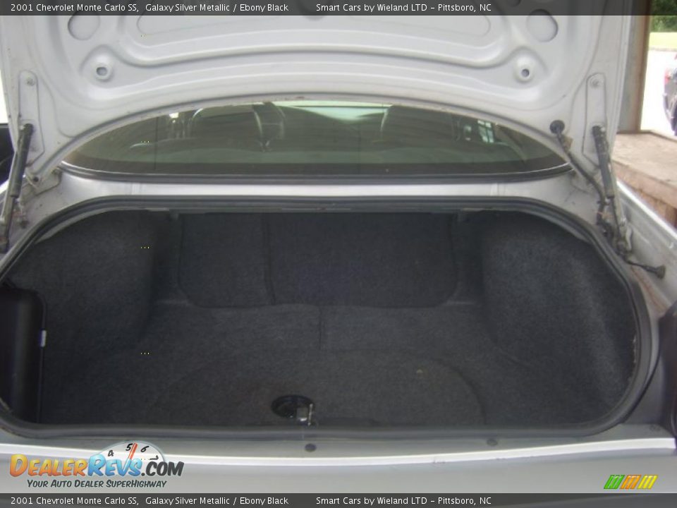 2001 Chevrolet Monte Carlo SS Galaxy Silver Metallic / Ebony Black Photo #8