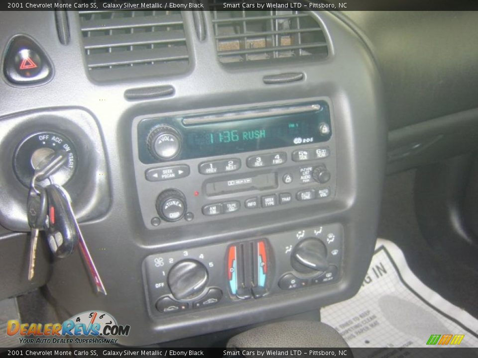 2001 Chevrolet Monte Carlo SS Galaxy Silver Metallic / Ebony Black Photo #12