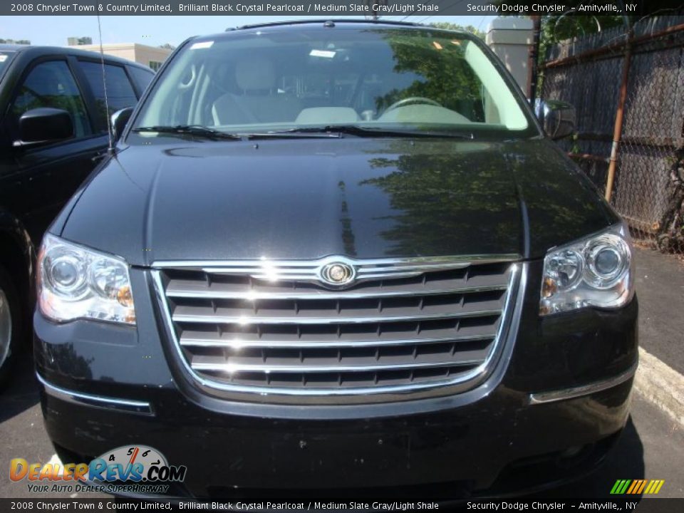 2008 Chrysler Town & Country Limited Brilliant Black Crystal Pearlcoat / Medium Slate Gray/Light Shale Photo #2