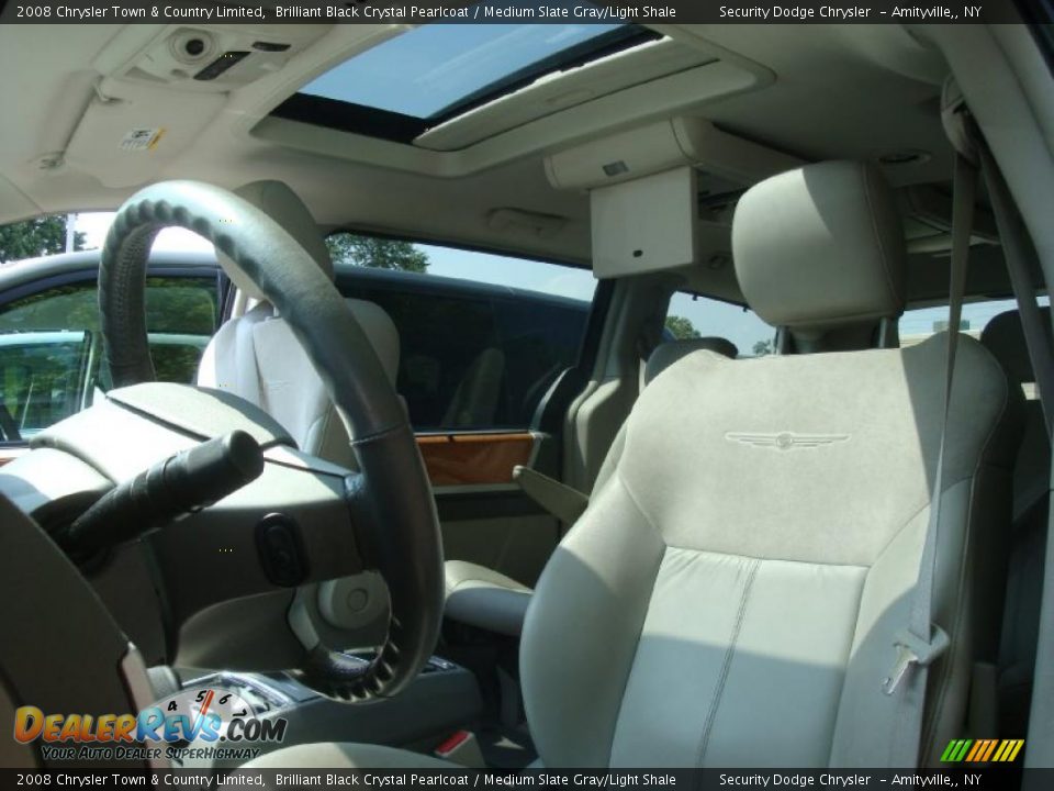 2008 Chrysler Town & Country Limited Brilliant Black Crystal Pearlcoat / Medium Slate Gray/Light Shale Photo #5