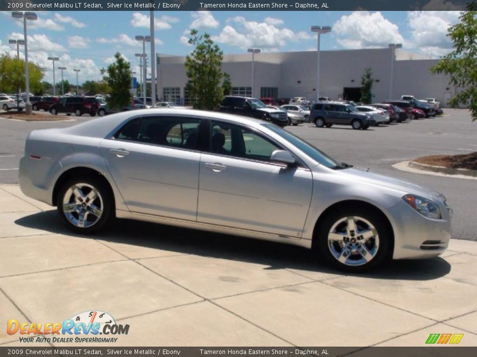2009 Chevrolet Malibu LT Sedan Silver Ice Metallic / Ebony Photo #4