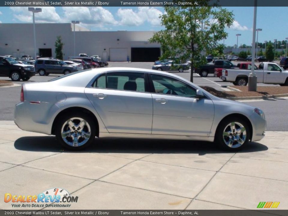 2009 Chevrolet Malibu LT Sedan Silver Ice Metallic / Ebony Photo #5