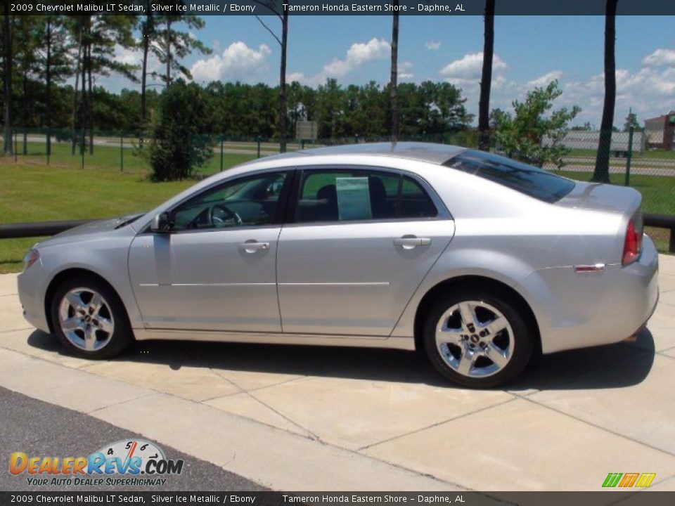 2009 Chevrolet Malibu LT Sedan Silver Ice Metallic / Ebony Photo #9
