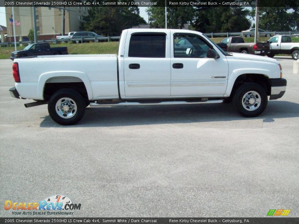 2005 Chevrolet Silverado 2500HD LS Crew Cab 4x4 Summit White / Dark Charcoal Photo #3