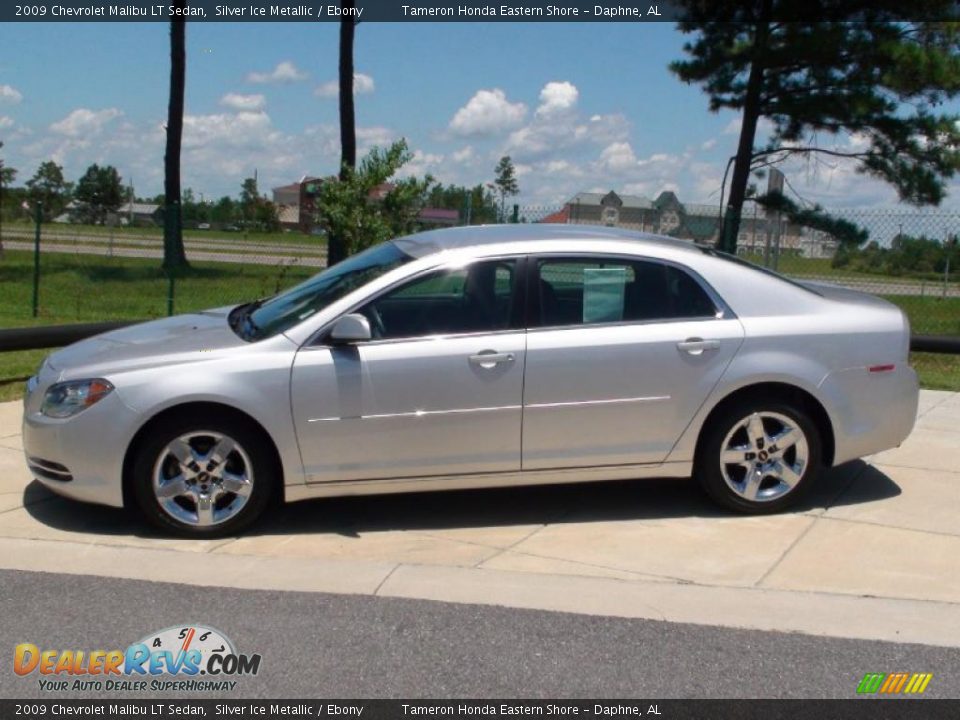 2009 Chevrolet Malibu LT Sedan Silver Ice Metallic / Ebony Photo #11