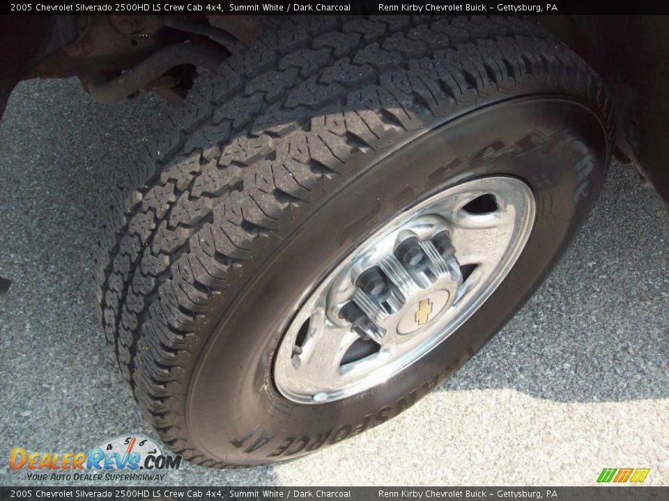 2005 Chevrolet Silverado 2500HD LS Crew Cab 4x4 Summit White / Dark Charcoal Photo #4