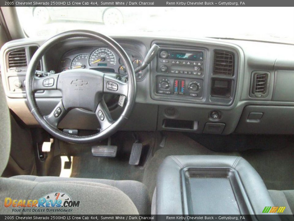 2005 Chevrolet Silverado 2500HD LS Crew Cab 4x4 Summit White / Dark Charcoal Photo #9