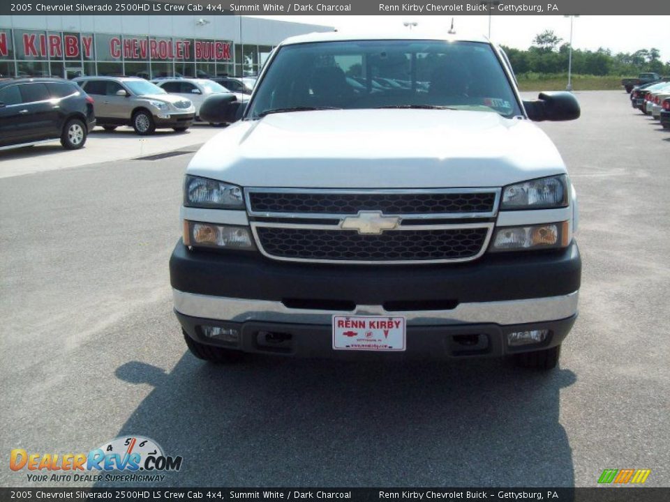 2005 Chevrolet Silverado 2500HD LS Crew Cab 4x4 Summit White / Dark Charcoal Photo #18