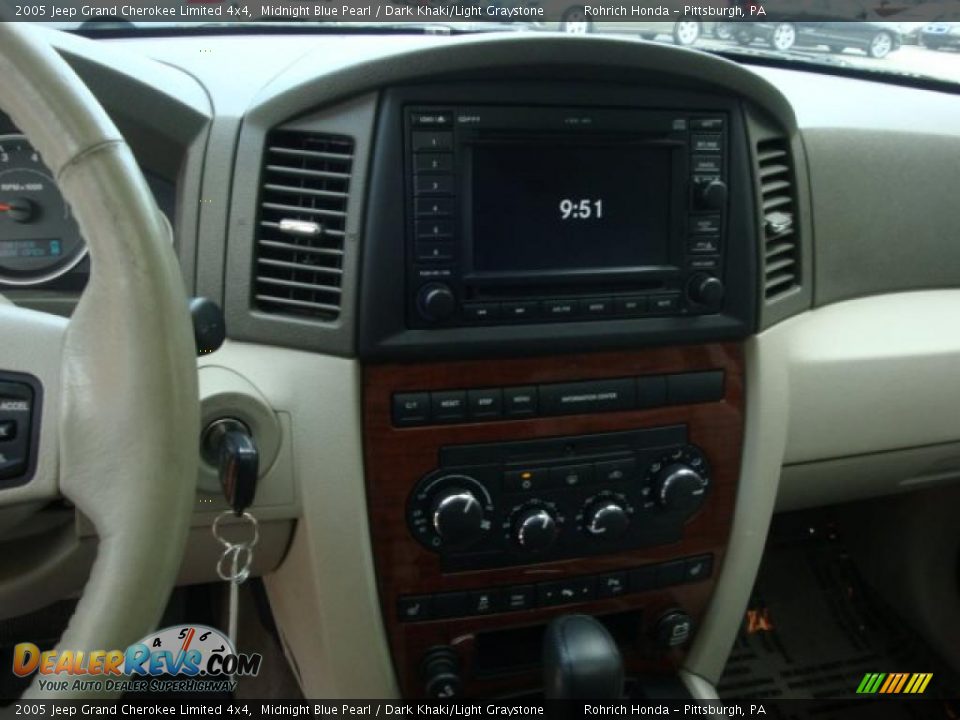 2005 Jeep Grand Cherokee Limited 4x4 Midnight Blue Pearl / Dark Khaki/Light Graystone Photo #10