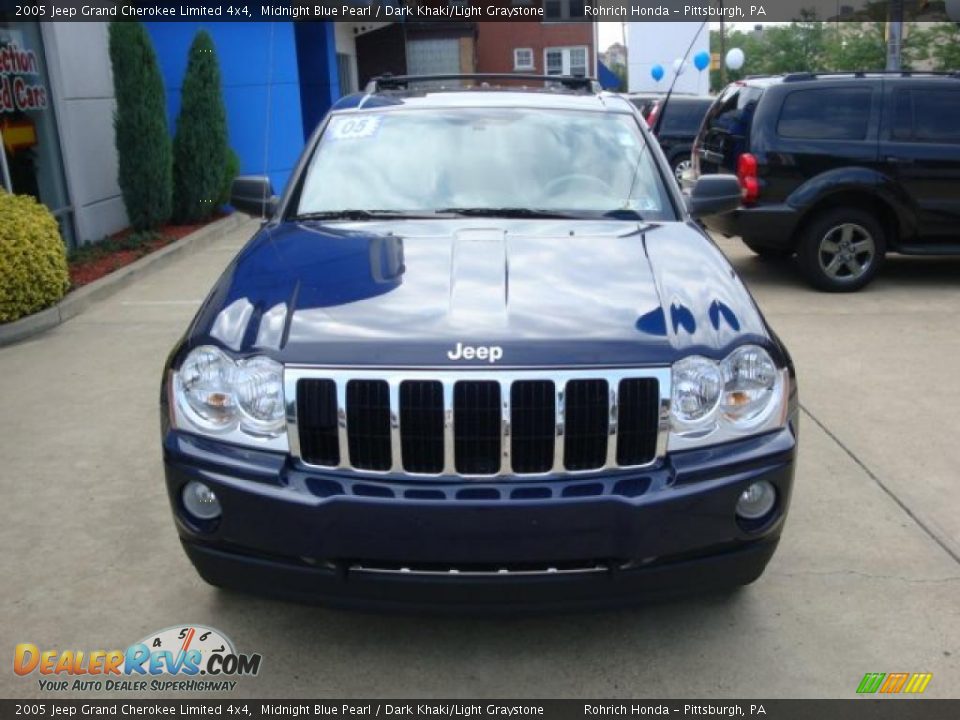 2005 Jeep Grand Cherokee Limited 4x4 Midnight Blue Pearl / Dark Khaki/Light Graystone Photo #11