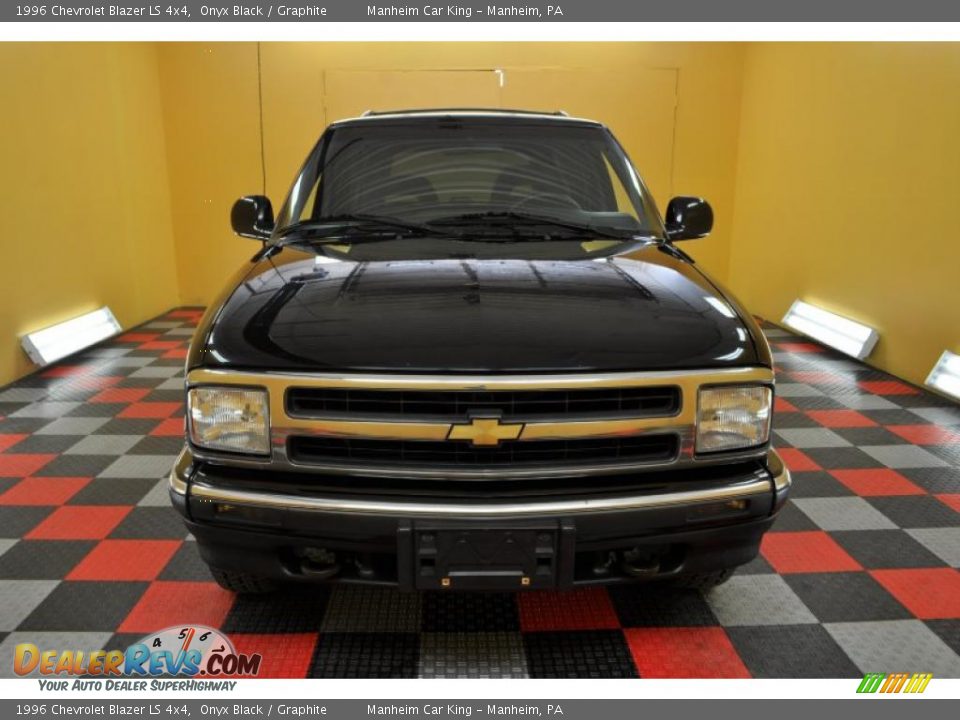 1996 Chevrolet Blazer LS 4x4 Onyx Black / Graphite Photo #2