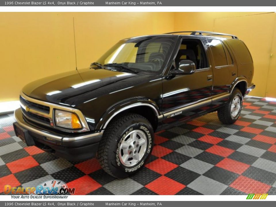 1996 Chevrolet Blazer LS 4x4 Onyx Black / Graphite Photo #3