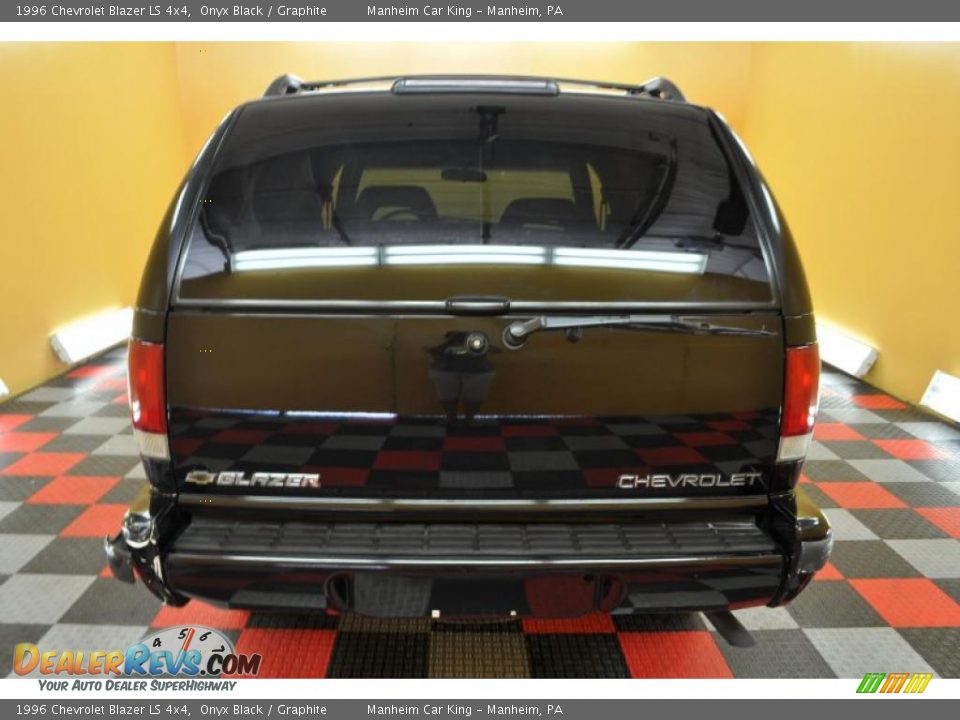 1996 Chevrolet Blazer LS 4x4 Onyx Black / Graphite Photo #5