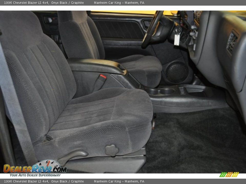 1996 Chevrolet Blazer LS 4x4 Onyx Black / Graphite Photo #15