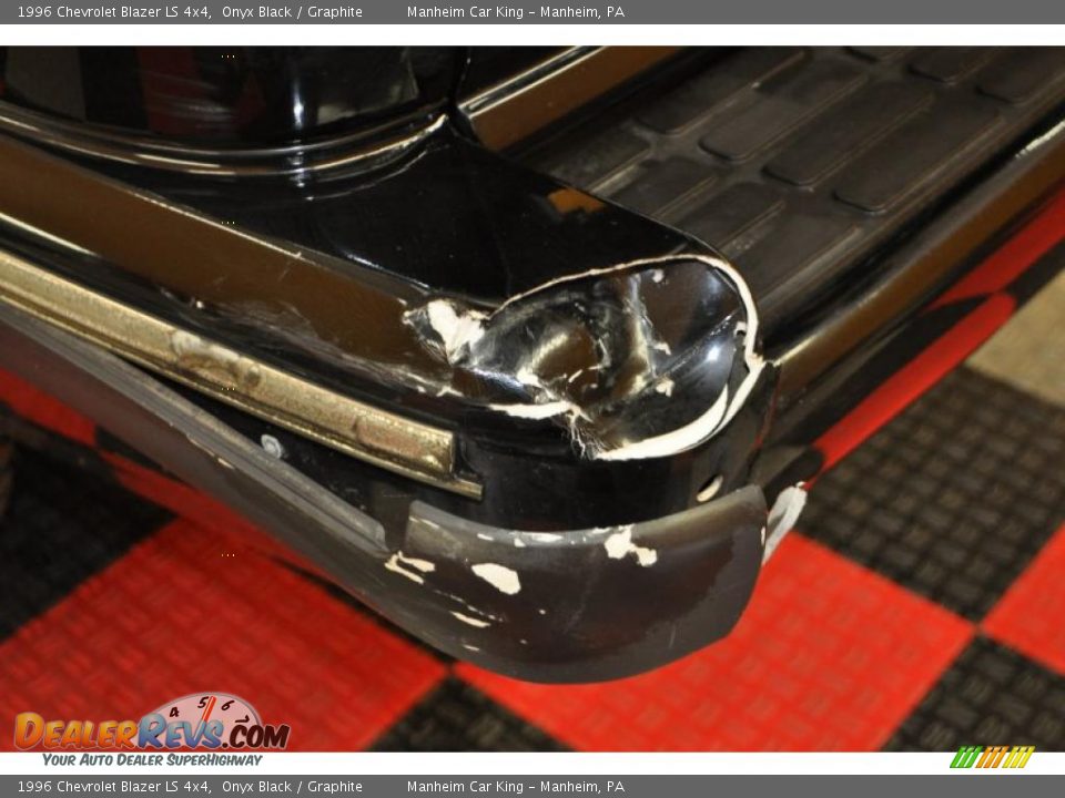 1996 Chevrolet Blazer LS 4x4 Onyx Black / Graphite Photo #18