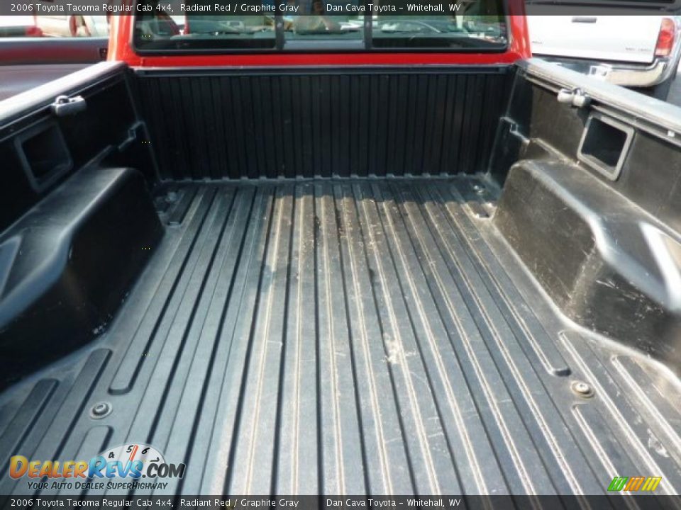 2006 Toyota Tacoma Regular Cab 4x4 Radiant Red / Graphite Gray Photo #10