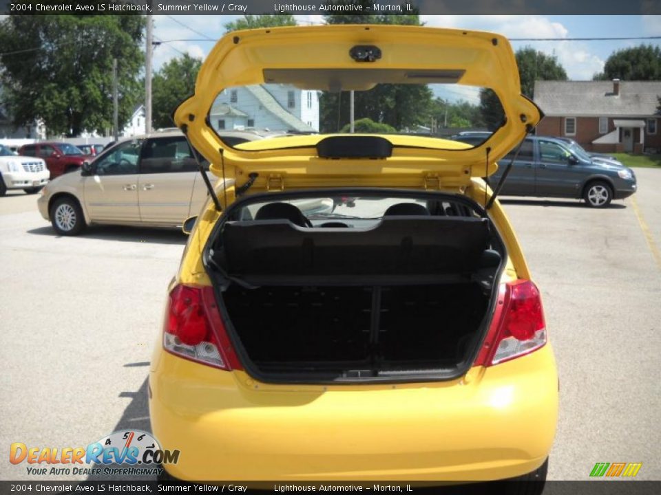 2004 Chevrolet Aveo LS Hatchback Summer Yellow / Gray Photo #9