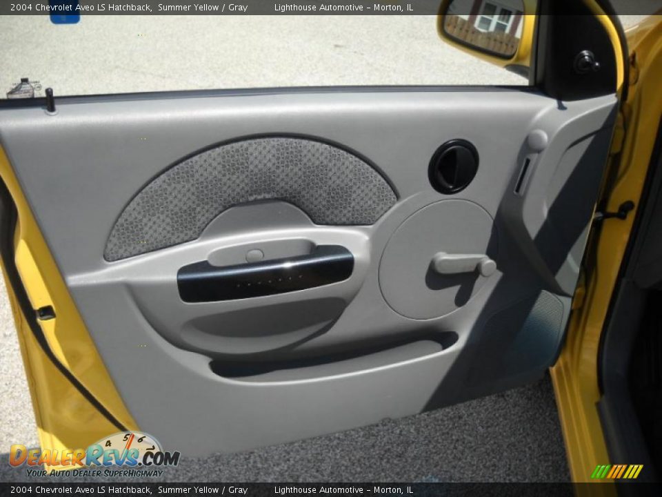 2004 Chevrolet Aveo LS Hatchback Summer Yellow / Gray Photo #11