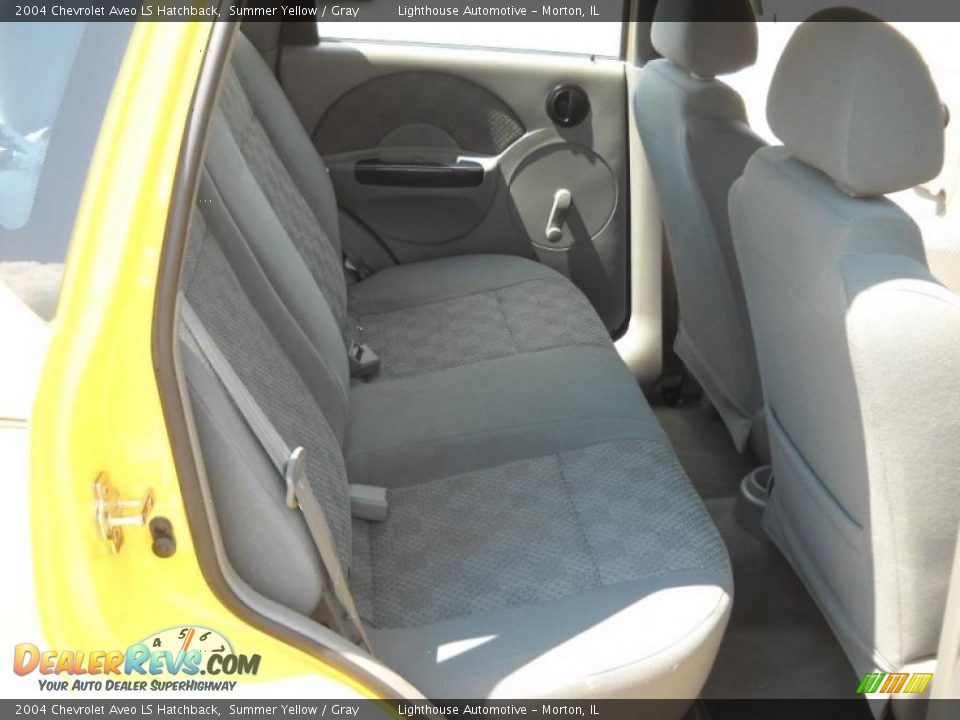 2004 Chevrolet Aveo LS Hatchback Summer Yellow / Gray Photo #23