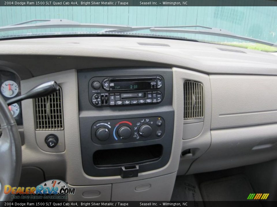 2004 Dodge Ram 1500 SLT Quad Cab 4x4 Bright Silver Metallic / Taupe Photo #6