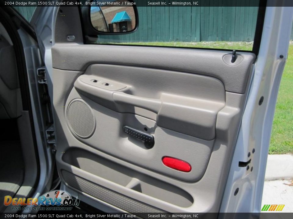 2004 Dodge Ram 1500 SLT Quad Cab 4x4 Bright Silver Metallic / Taupe Photo #23