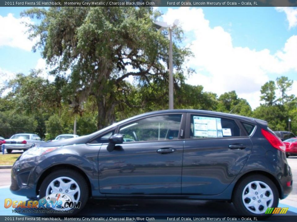 2011 Ford Fiesta SE Hatchback Monterey Grey Metallic / Charcoal Black/Blue Cloth Photo #2