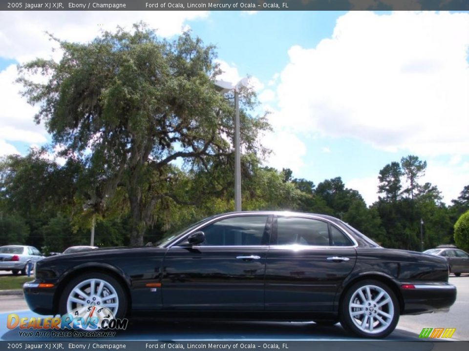 2005 Jaguar XJ XJR Ebony / Champagne Photo #2