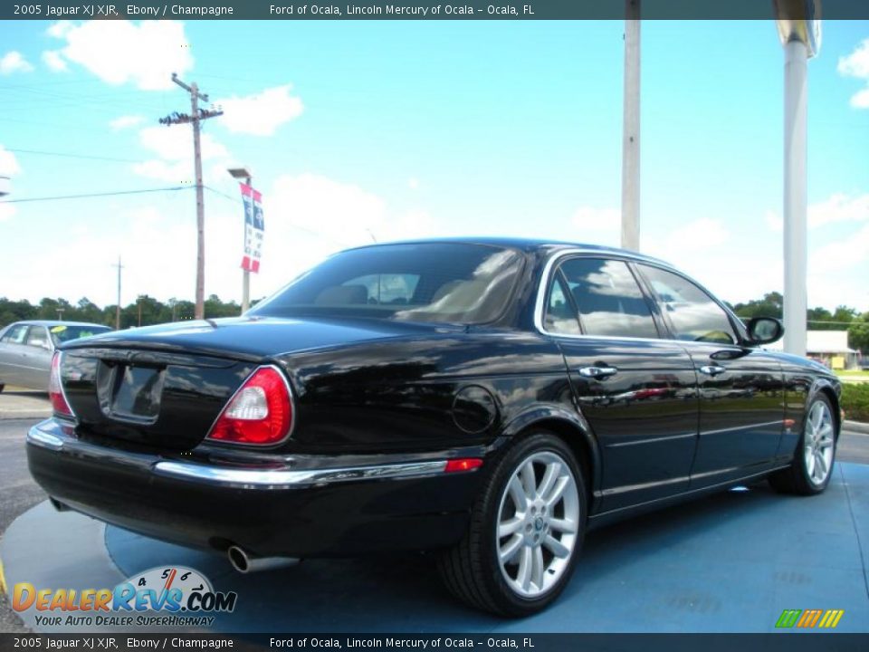 2005 Jaguar XJ XJR Ebony / Champagne Photo #5