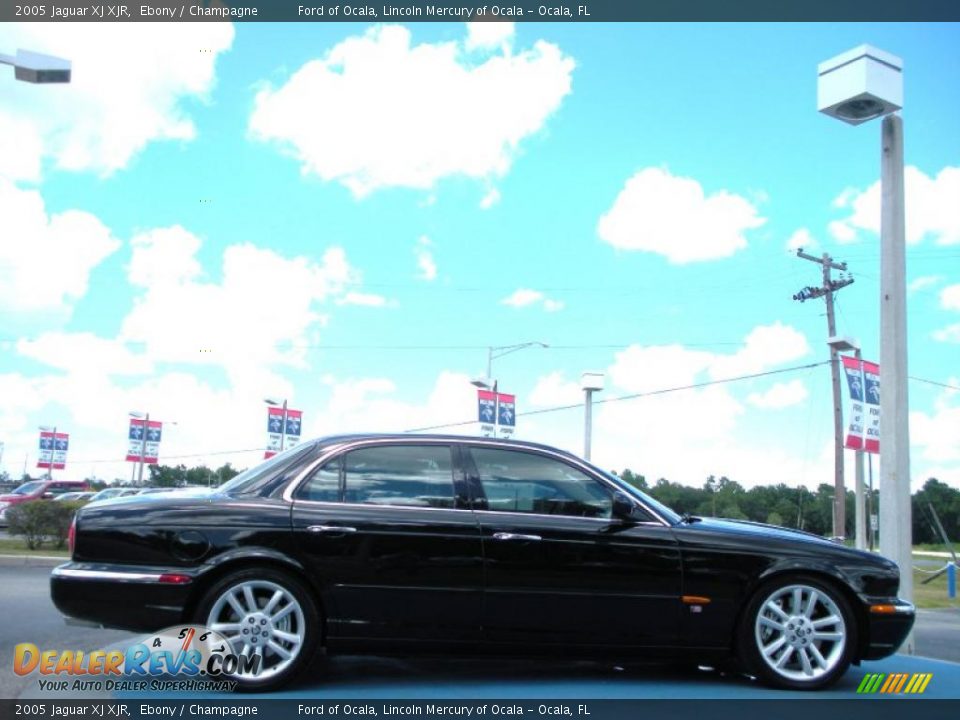 2005 Jaguar XJ XJR Ebony / Champagne Photo #6