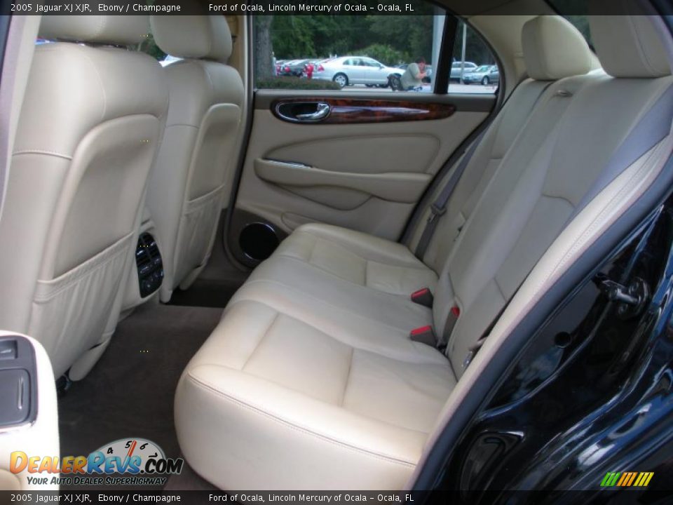 2005 Jaguar XJ XJR Ebony / Champagne Photo #13