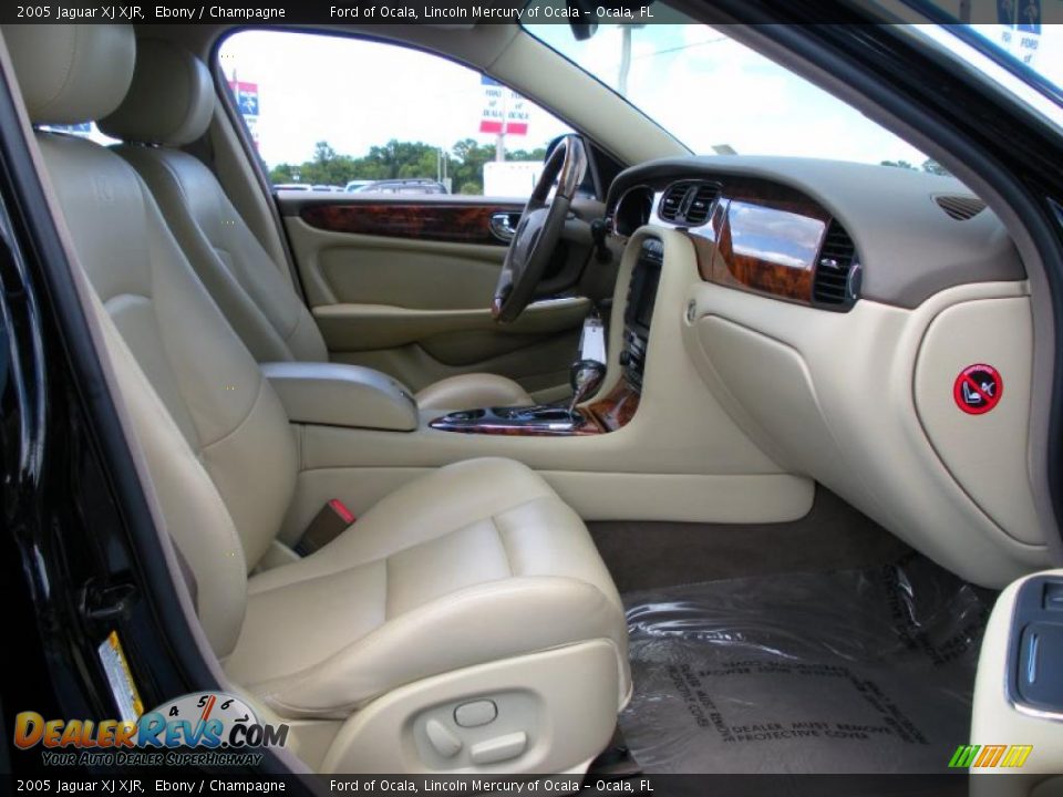 2005 Jaguar XJ XJR Ebony / Champagne Photo #15