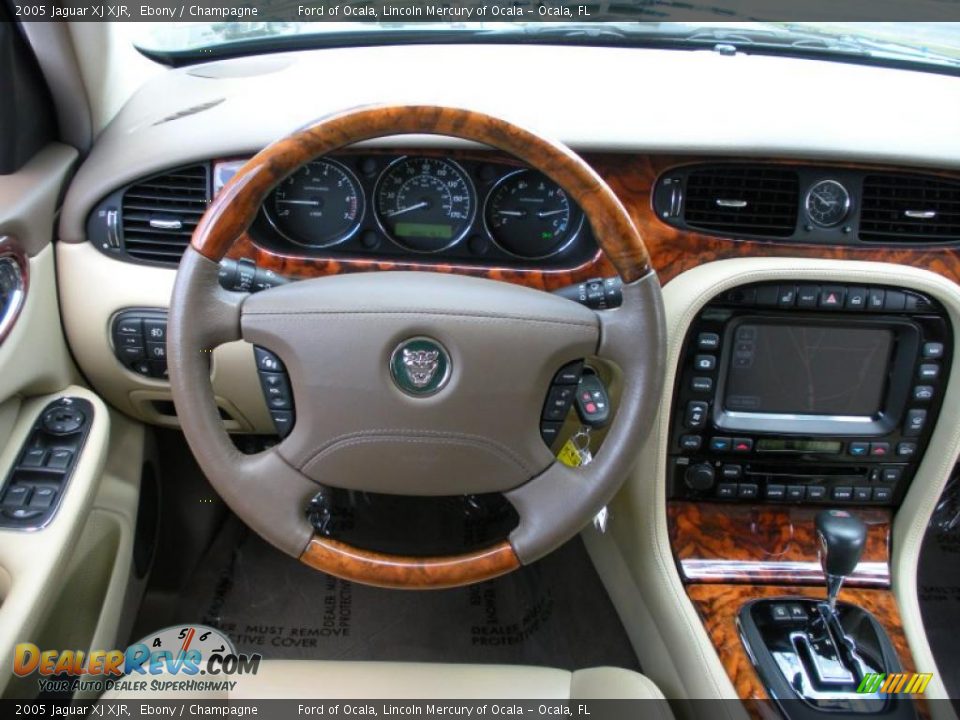 2005 Jaguar XJ XJR Ebony / Champagne Photo #18