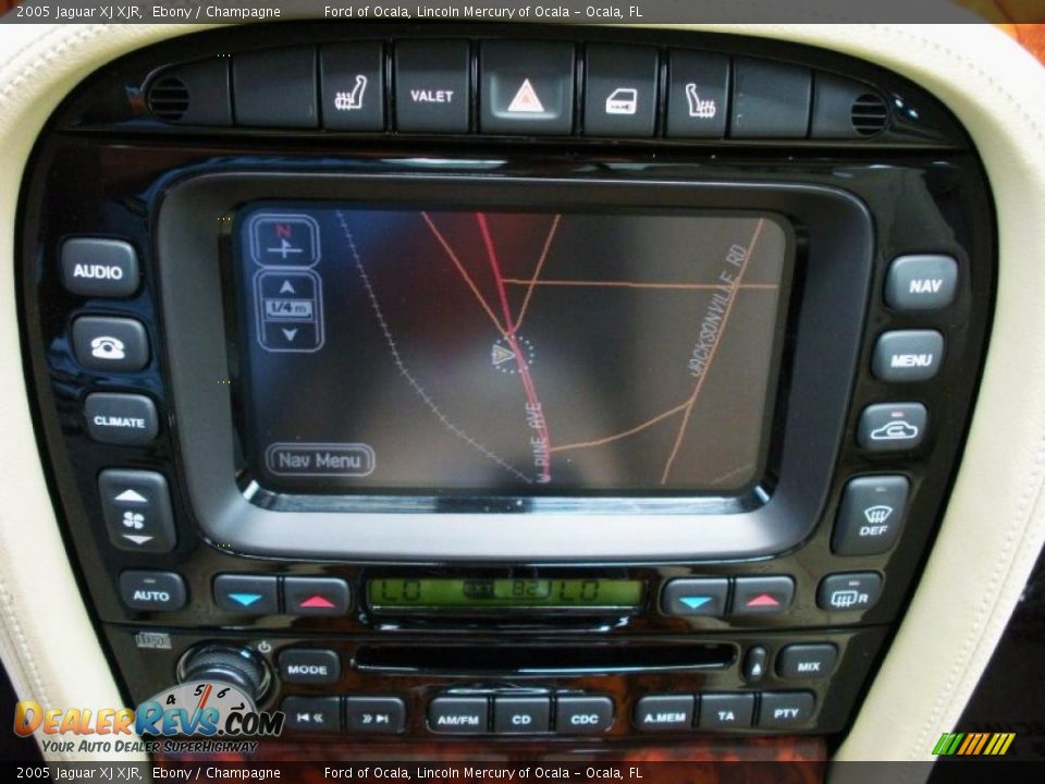 2005 Jaguar XJ XJR Ebony / Champagne Photo #22