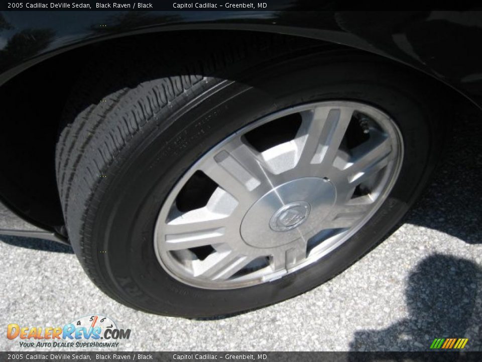 2005 Cadillac DeVille Sedan Black Raven / Black Photo #9