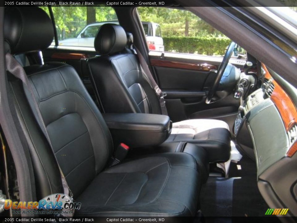 2005 Cadillac DeVille Sedan Black Raven / Black Photo #12