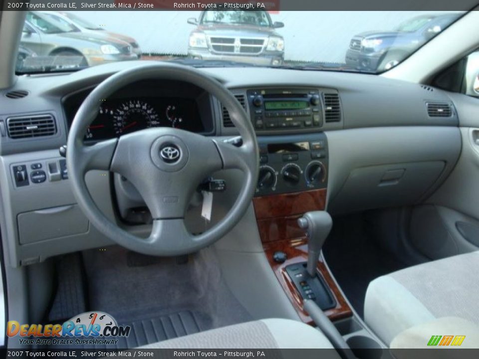 2007 Toyota Corolla LE Silver Streak Mica / Stone Photo #13