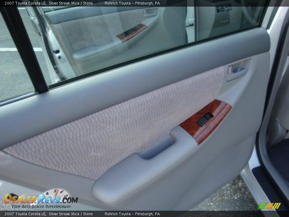 2007 Toyota Corolla LE Silver Streak Mica / Stone Photo #14