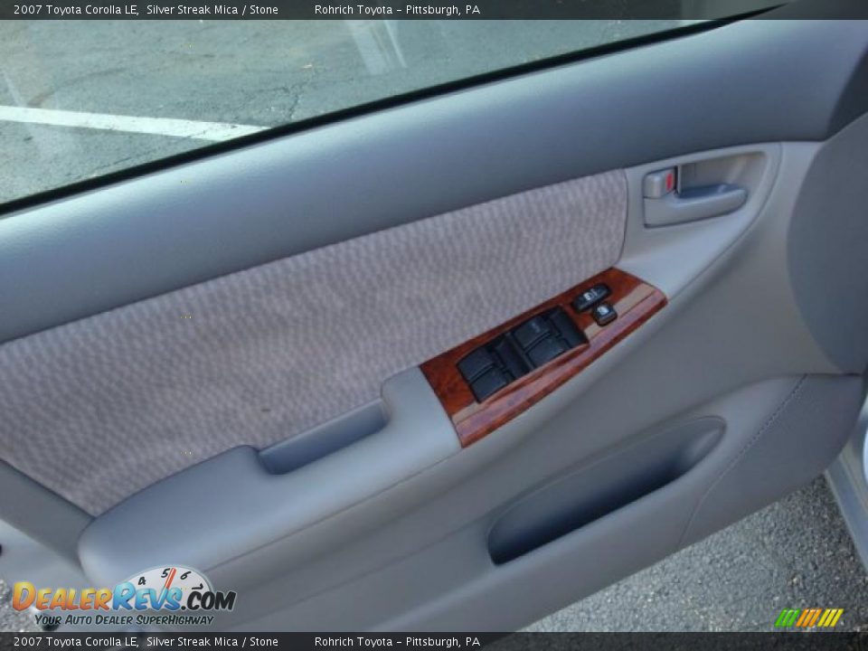 2007 Toyota Corolla LE Silver Streak Mica / Stone Photo #15