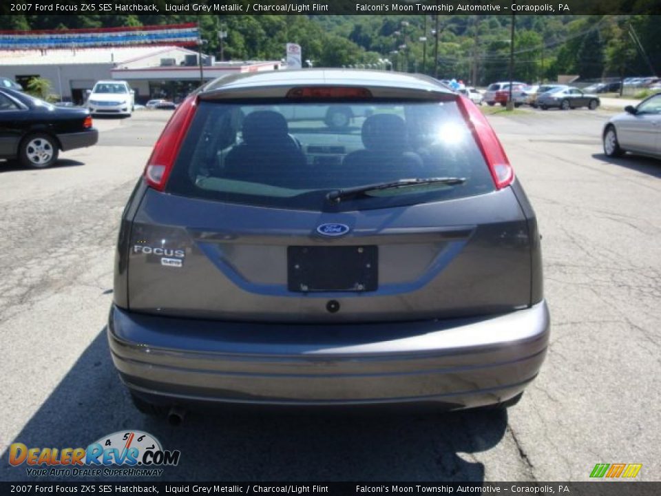 2007 Ford Focus ZX5 SES Hatchback Liquid Grey Metallic / Charcoal/Light Flint Photo #3