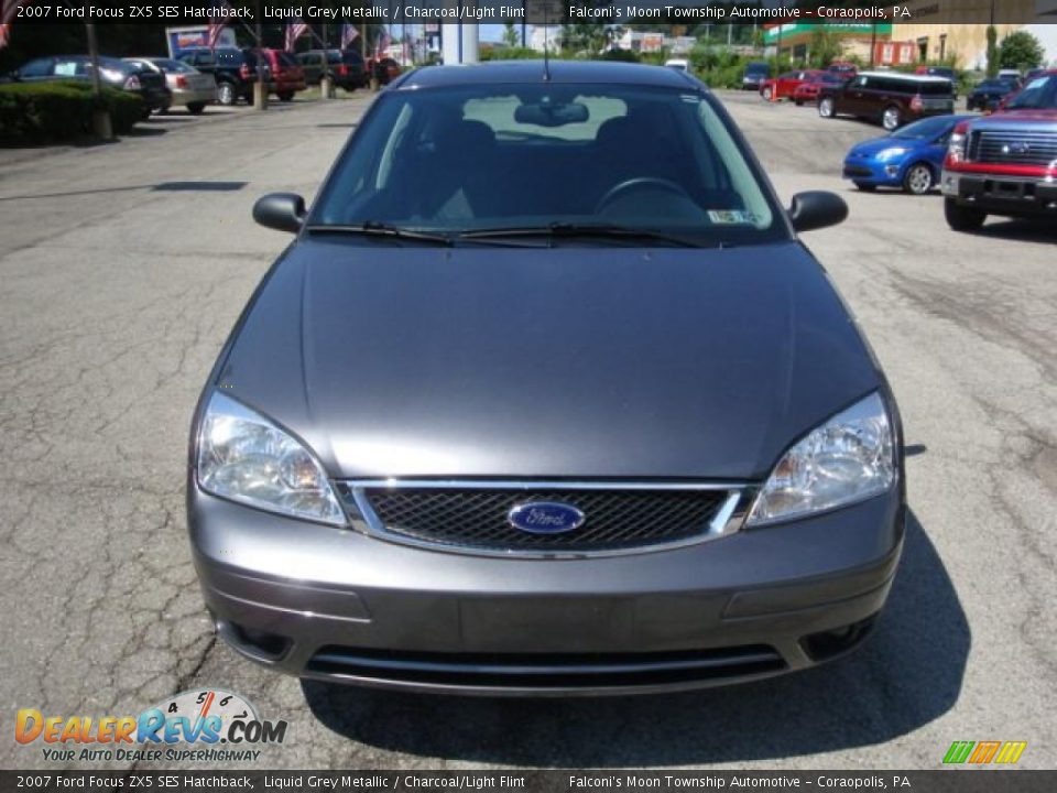 2007 Ford Focus ZX5 SES Hatchback Liquid Grey Metallic / Charcoal/Light Flint Photo #6