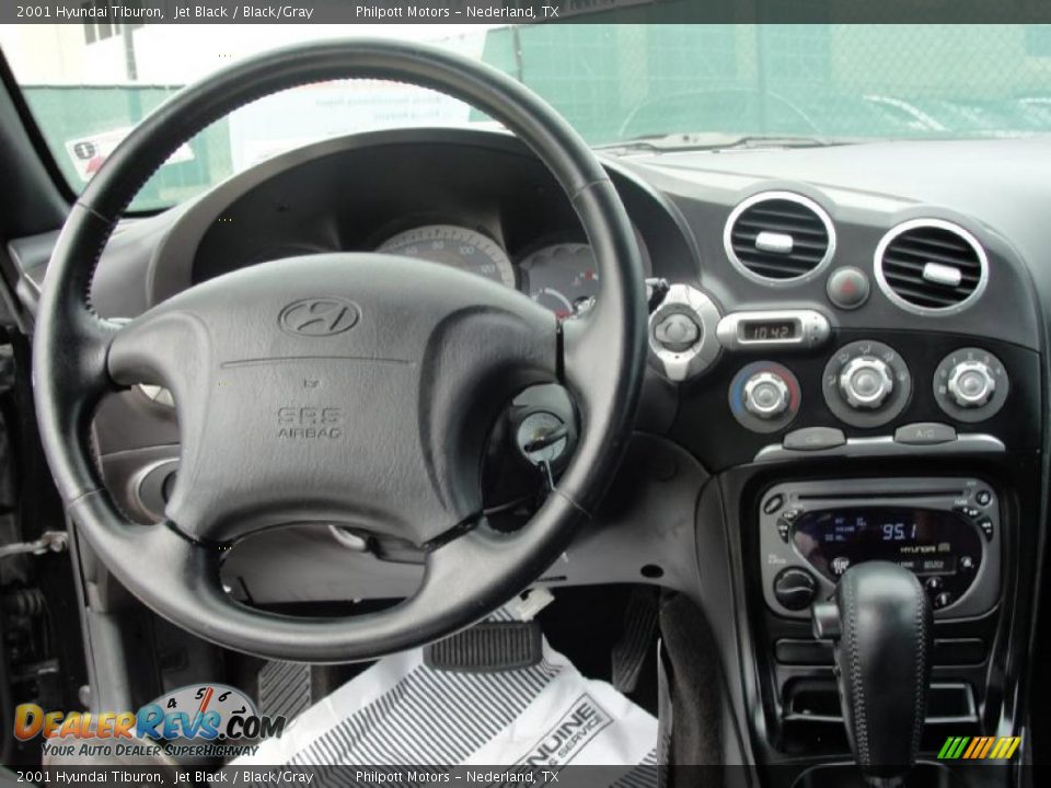 2001 Hyundai Tiburon Jet Black / Black/Gray Photo #32