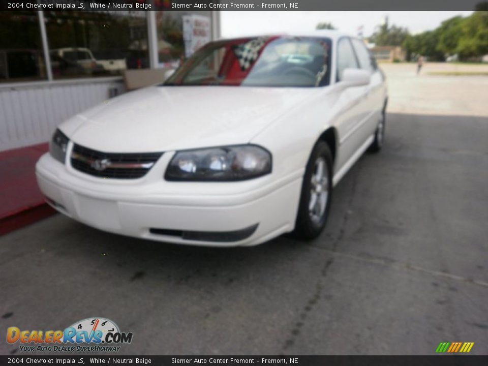 2004 Chevrolet Impala LS White / Neutral Beige Photo #4