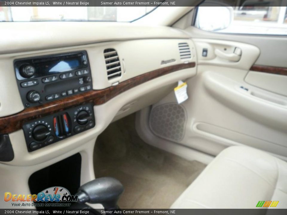 2004 Chevrolet Impala LS White / Neutral Beige Photo #15