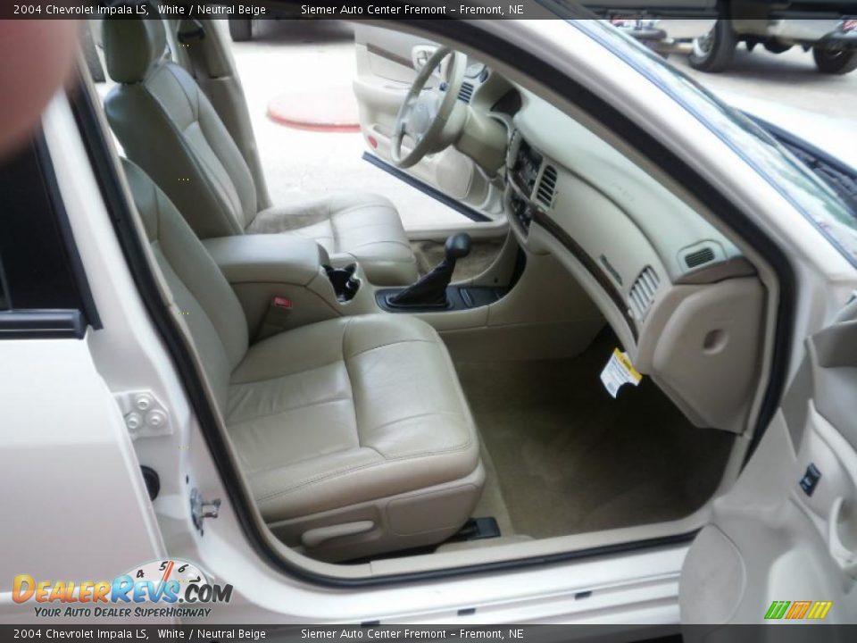2004 Chevrolet Impala LS White / Neutral Beige Photo #19