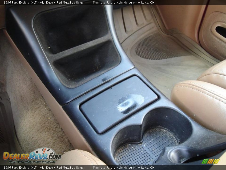 1996 Ford Explorer XLT 4x4 Electric Red Metallic / Beige Photo #31