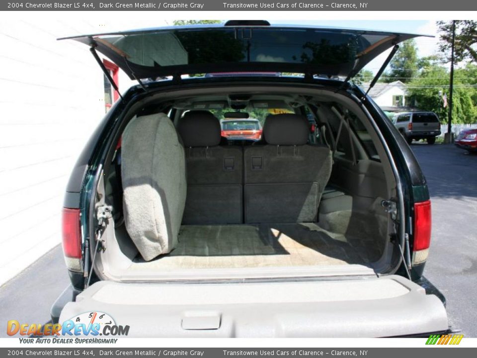 2004 Chevrolet Blazer LS 4x4 Dark Green Metallic / Graphite Gray Photo #8