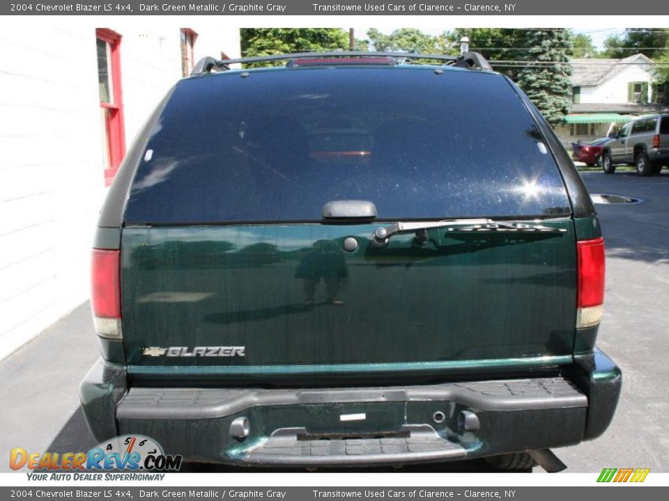 2004 Chevrolet Blazer LS 4x4 Dark Green Metallic / Graphite Gray Photo #10