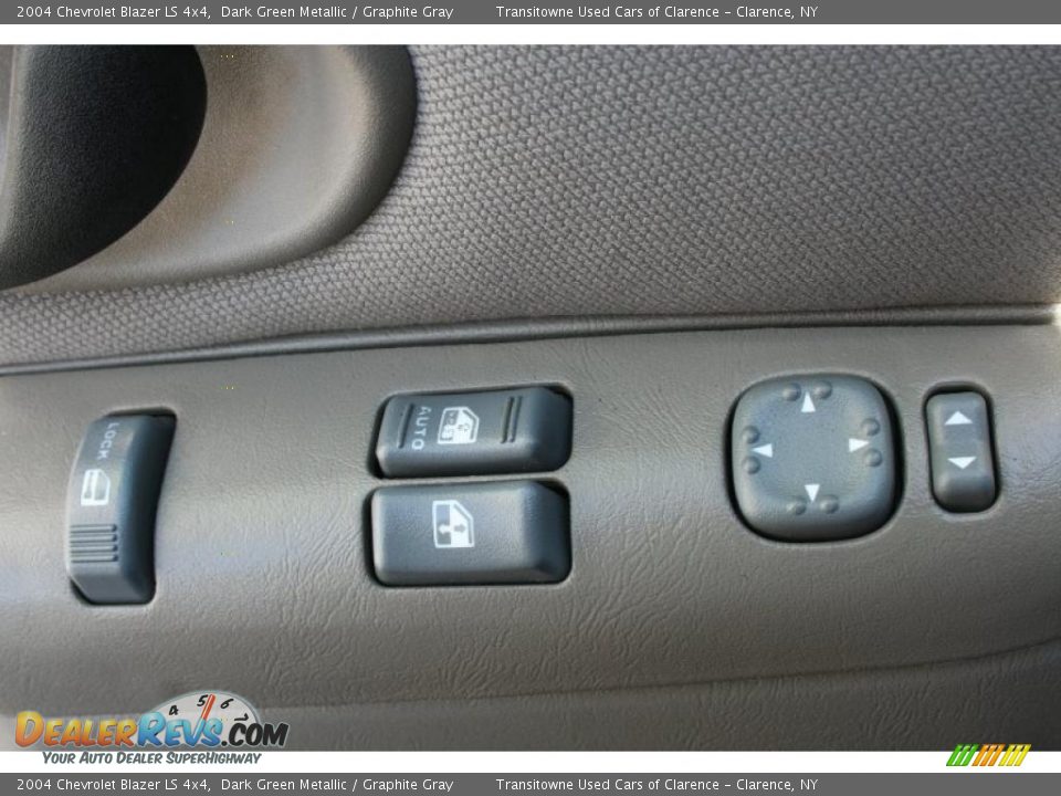 2004 Chevrolet Blazer LS 4x4 Dark Green Metallic / Graphite Gray Photo #14