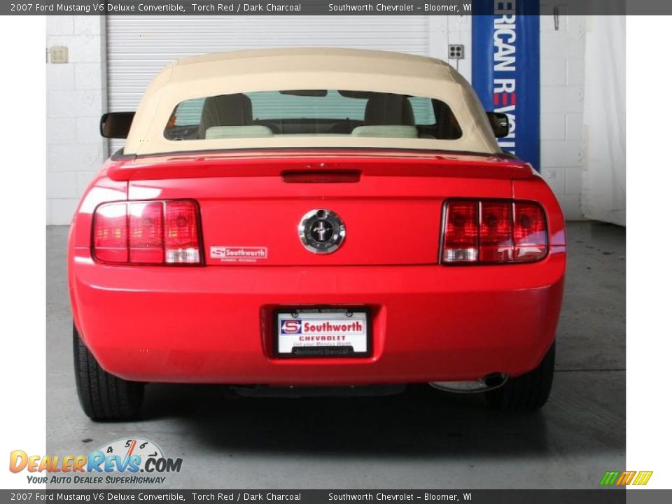 2007 Ford Mustang V6 Deluxe Convertible Torch Red / Dark Charcoal Photo #3
