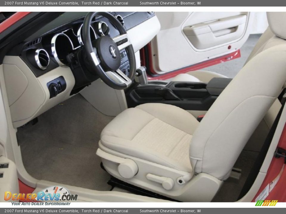 2007 Ford Mustang V6 Deluxe Convertible Torch Red / Dark Charcoal Photo #5